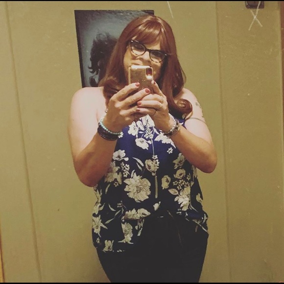 Meet your Posher, Rachel - Picture 3 of 9